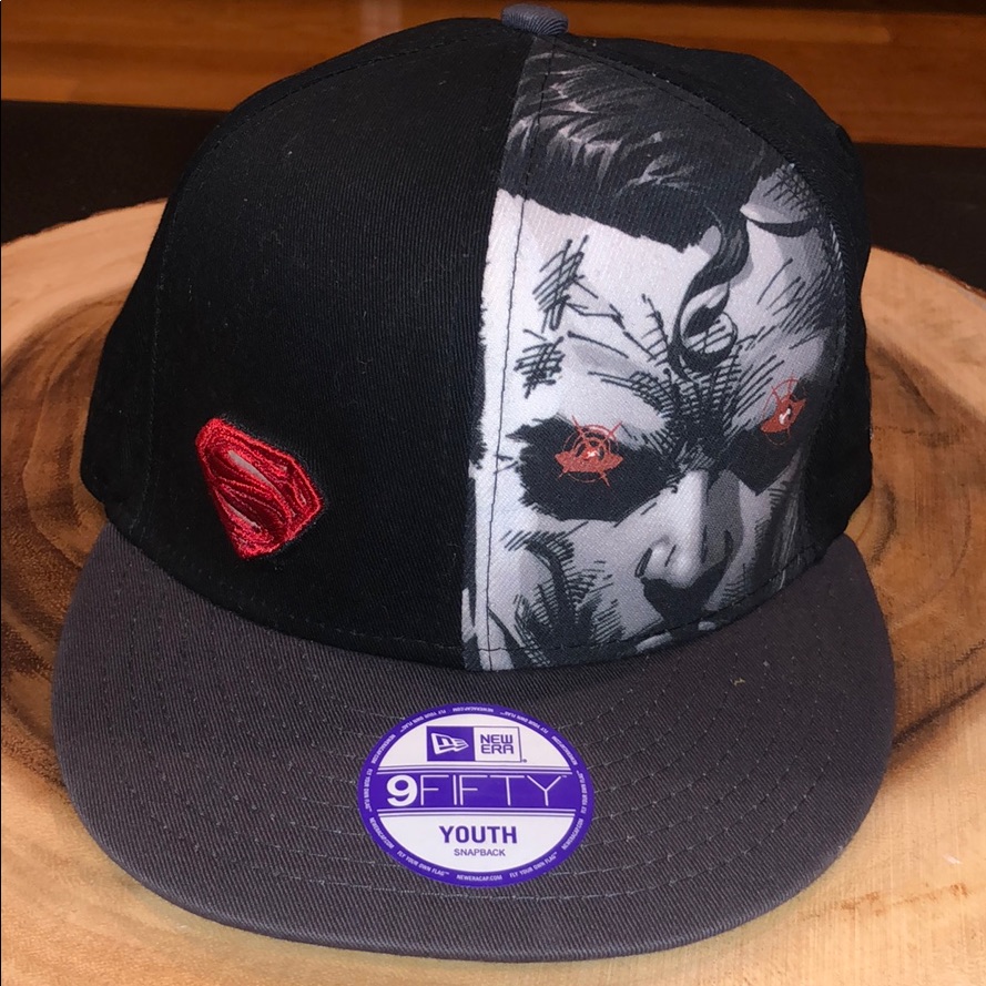 Brand New New Era Man Of Steel Fitted